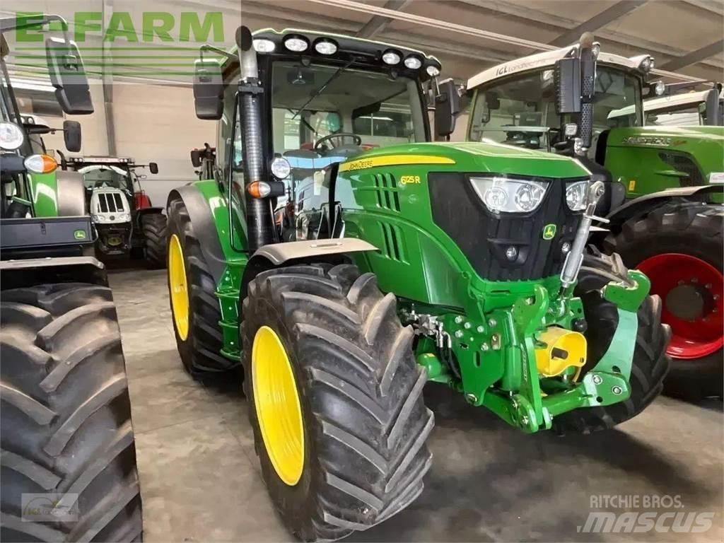John Deere 6125 r Tractoren