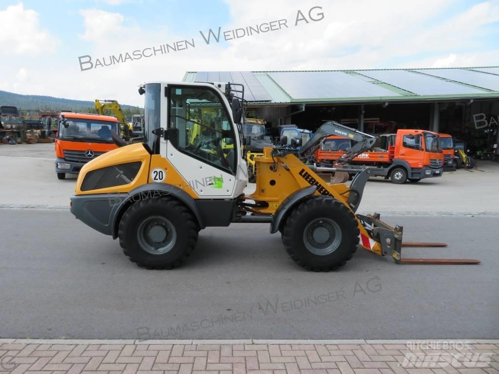 Liebherr L506C Wielladers