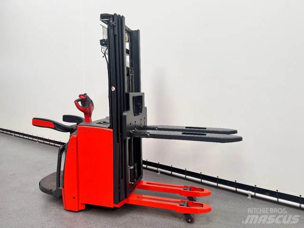 Linde L 14 AP Stapelaar meeloop