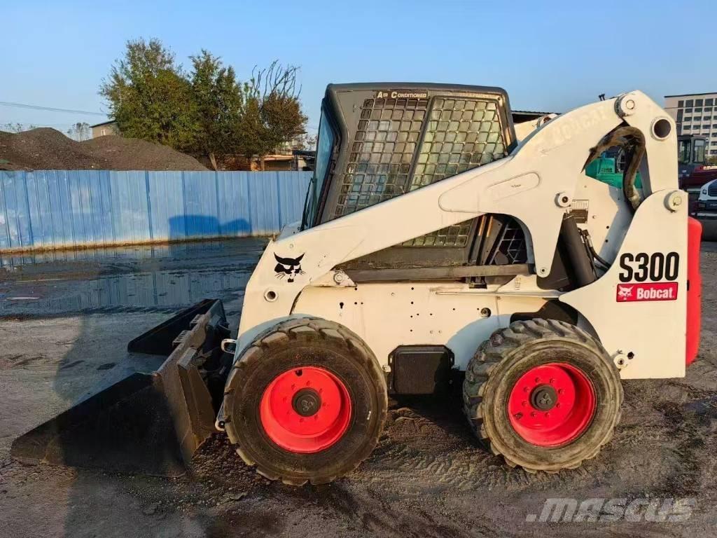 Bobcat S 300 Schrankladers