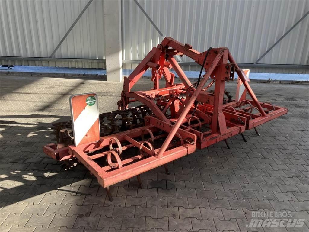  UNBEKANNT SBK 300 Cultivatoren