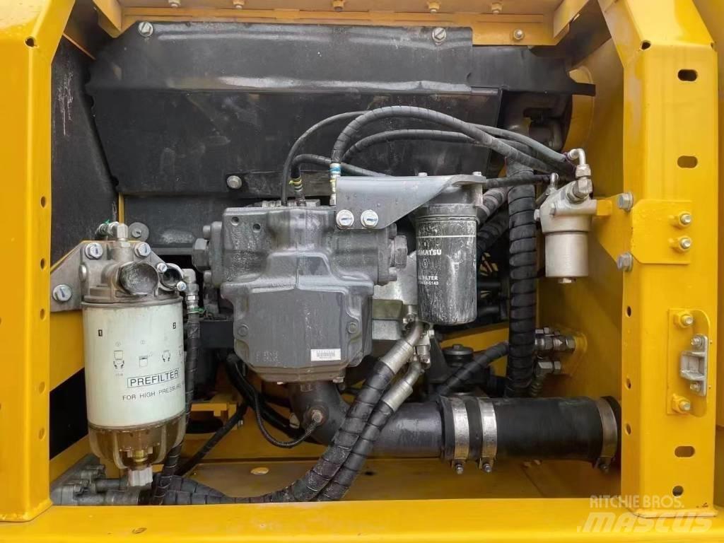 Komatsu PC220-8 Rupsgraafmachines