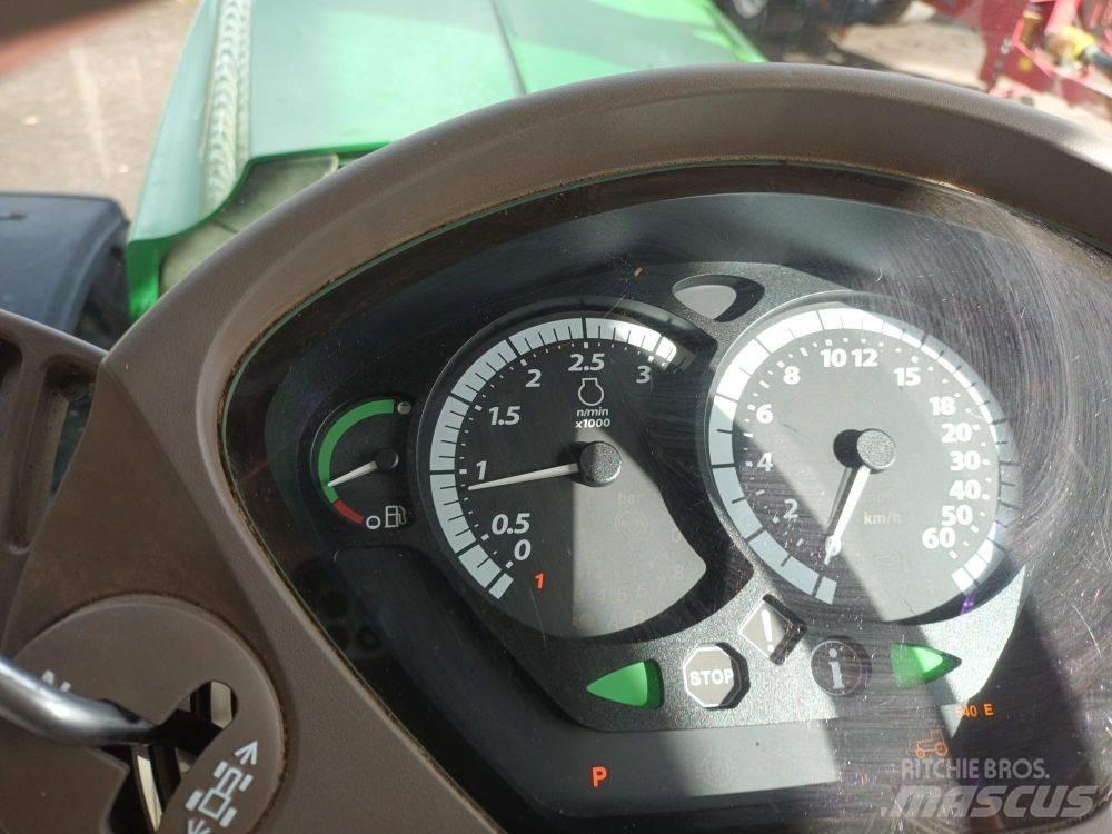 John Deere 6130 R Tractoren