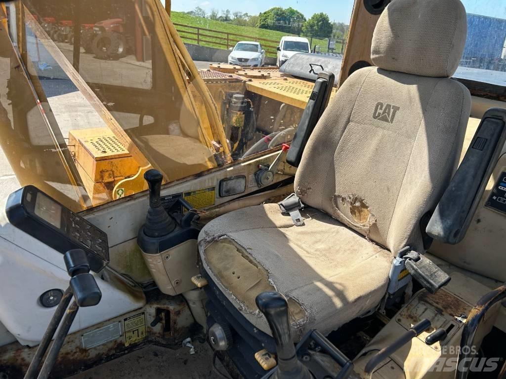 CAT 312 Rupsgraafmachines