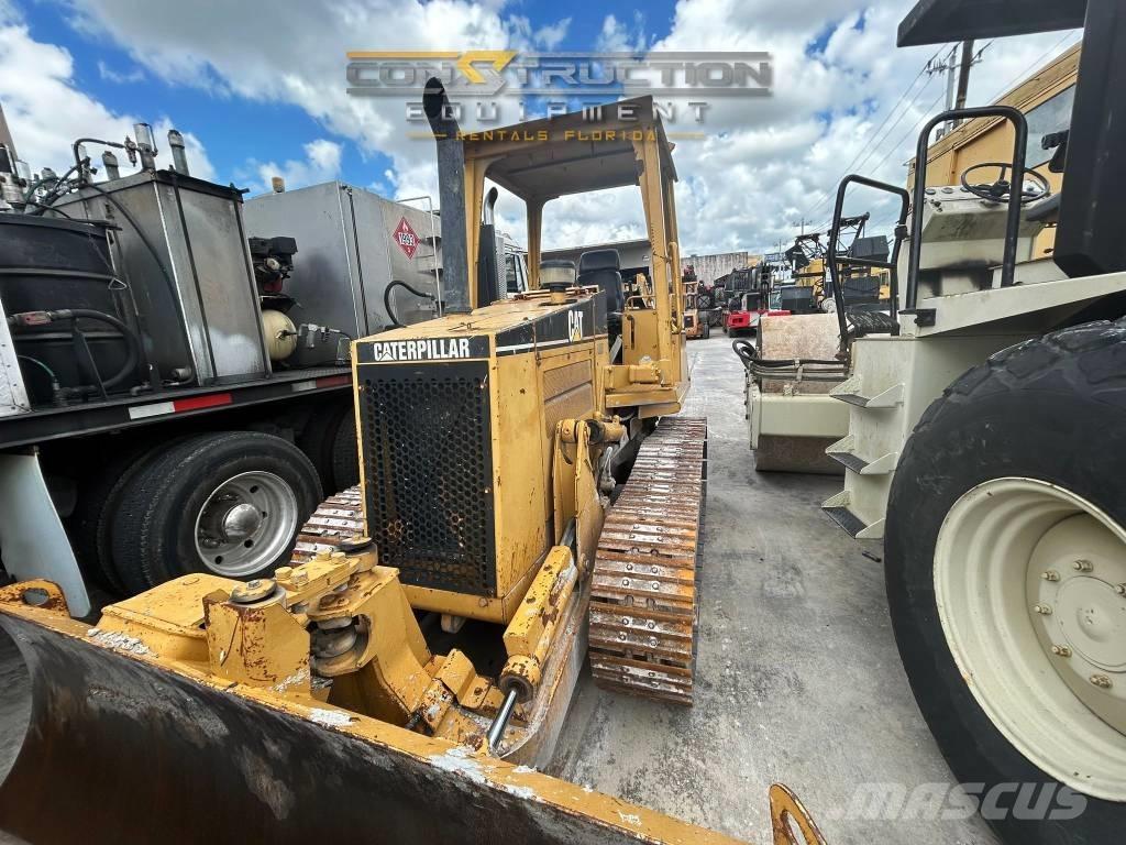 CAT D 3 C III Rupsdozers
