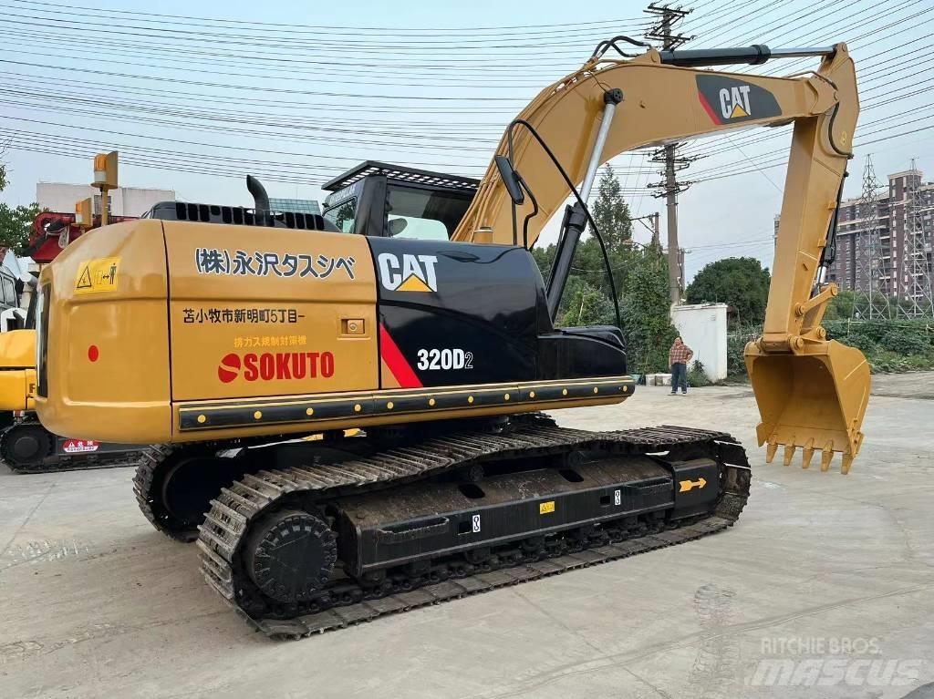 CAT 320 D Rupsgraafmachines