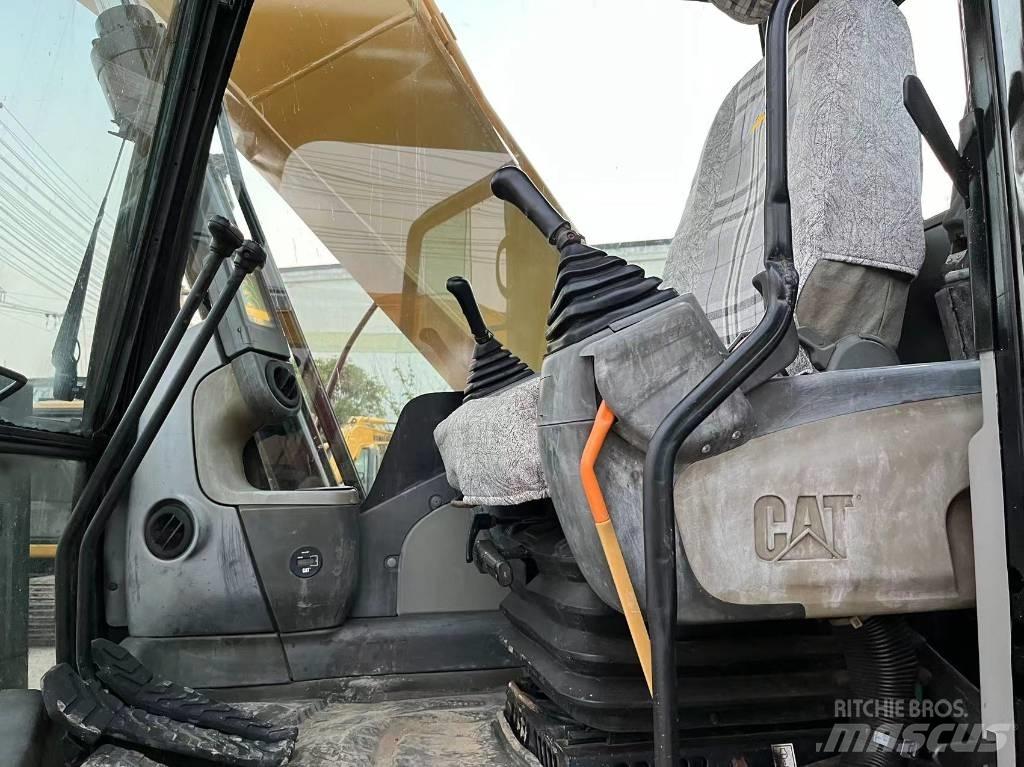 CAT 320 D Rupsgraafmachines