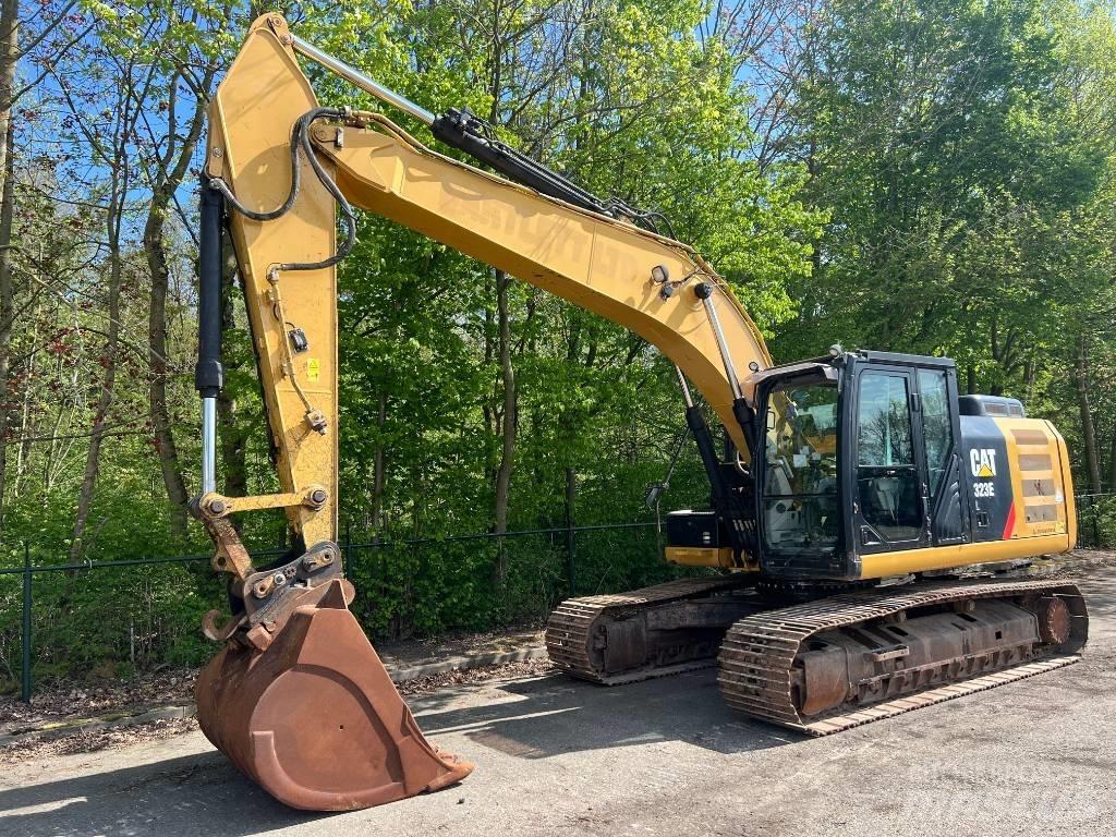 CAT 323 E Rupsgraafmachines
