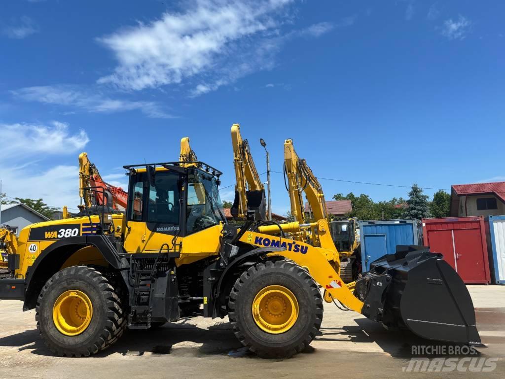 Komatsu WA380-8E0 Wielladers