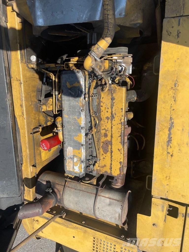 CAT 325 B L Rupsgraafmachines