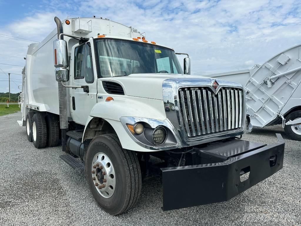 International 7400 Vuilniswagens