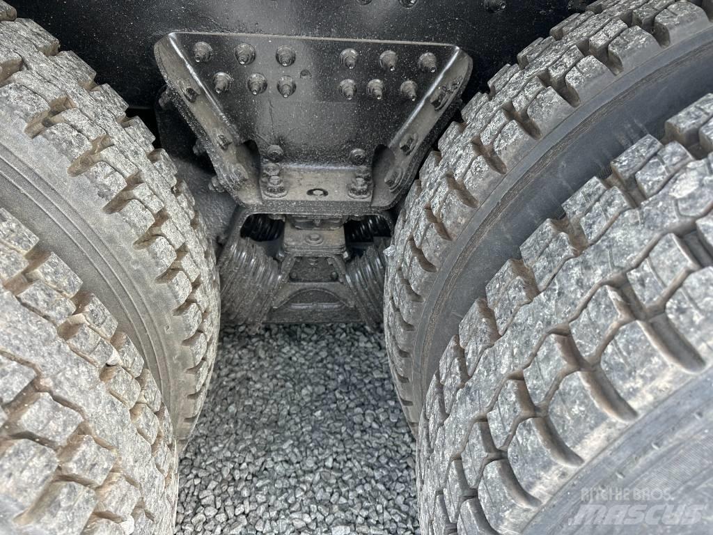 International 7400 Vuilniswagens
