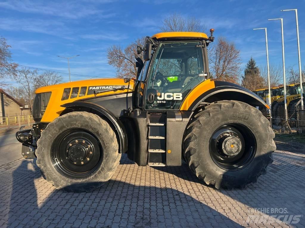 JCB Fastrac 8310 Tractoren