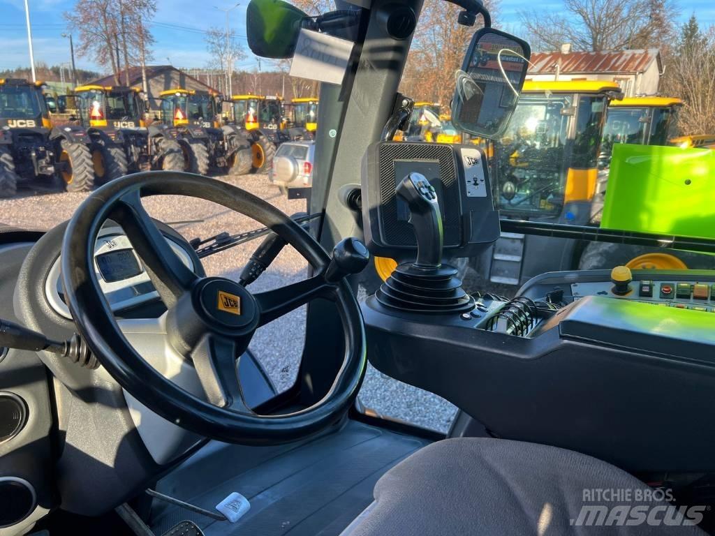 JCB Fastrac 8310 Tractoren