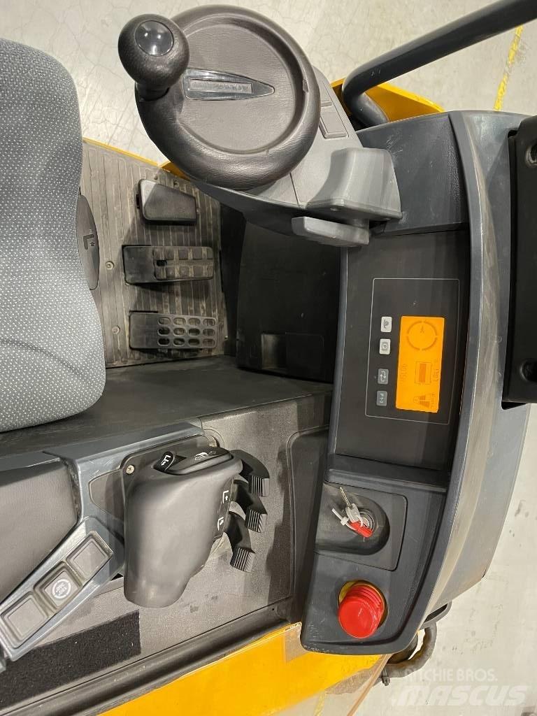 Jungheinrich ETV 216 Reachtruck voor hoog niveau