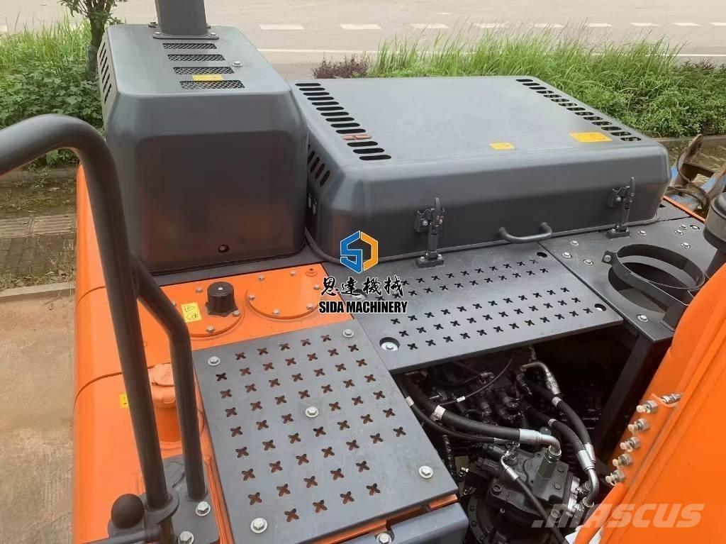 Develon DX 215 Midigraafmachines 7t - 12t