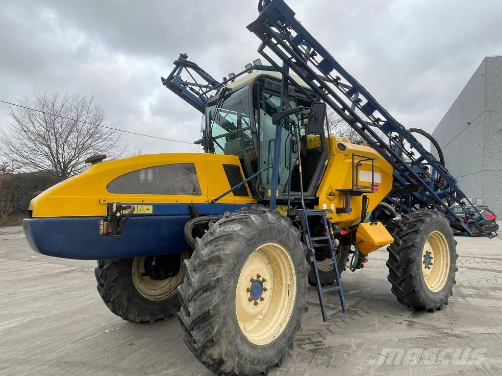 Caruelle 3300 Zelfrijdende spuitmachines