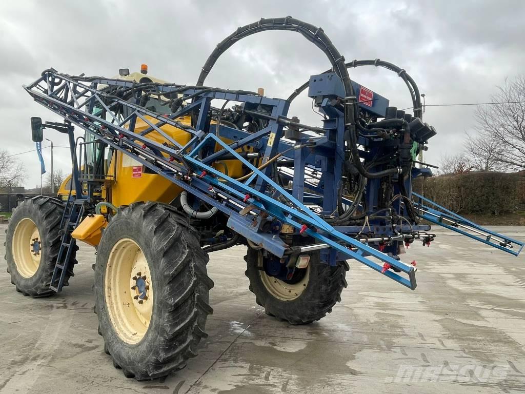 Caruelle 3300 Zelfrijdende spuitmachines