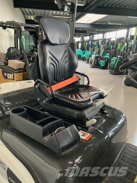 Mitsubishi FD25N3 Diesel heftrucks