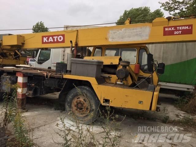 Kato KR 20 Ruwterrein kranen