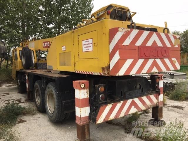 Kato KR 20 Ruwterrein kranen