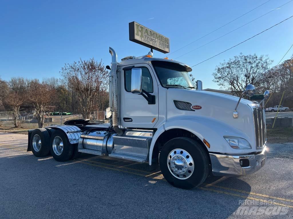 Peterbilt 579 Trekkers