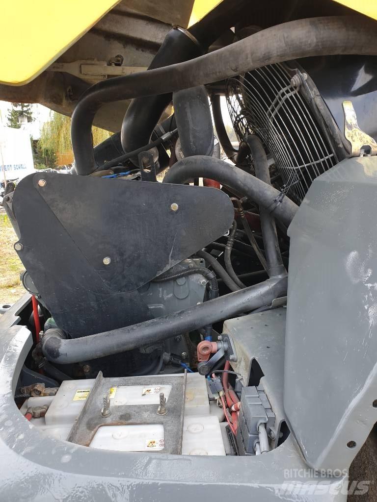 Liebherr L 524 Wielladers