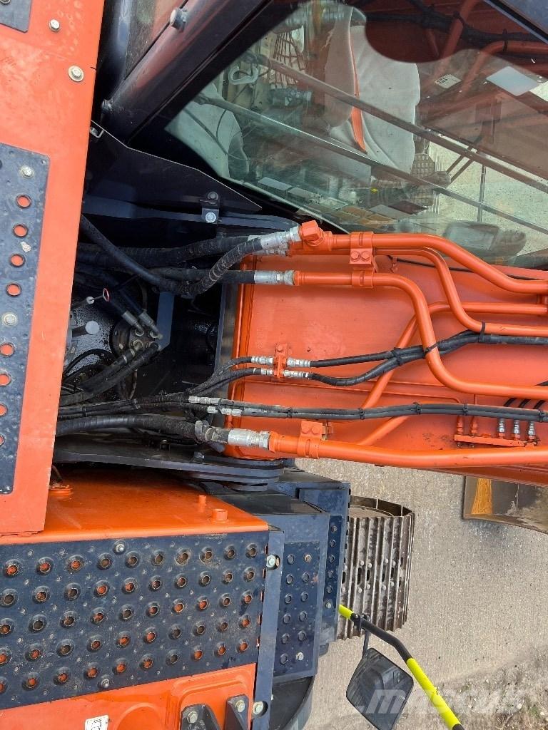 Hitachi zx210-6 Rupsgraafmachines