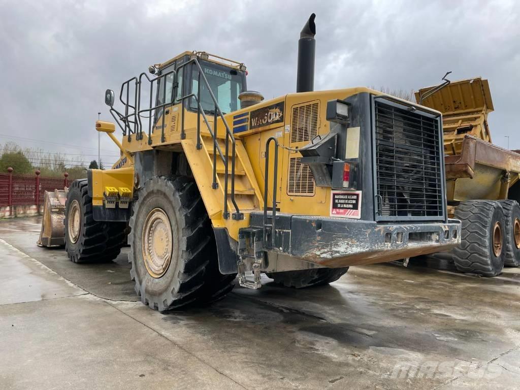 Komatsu WA 600-6 Wielladers
