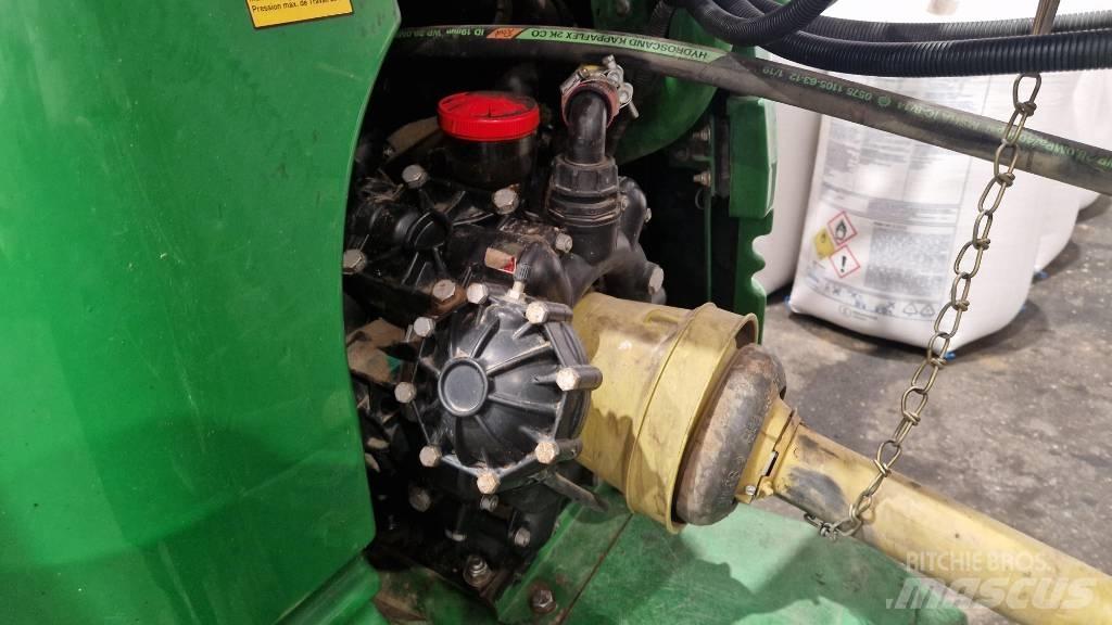 John Deere 962 i Getrokken spuitmachines