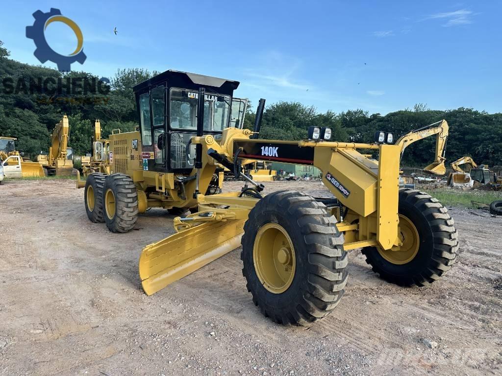 CAT 140K Graders