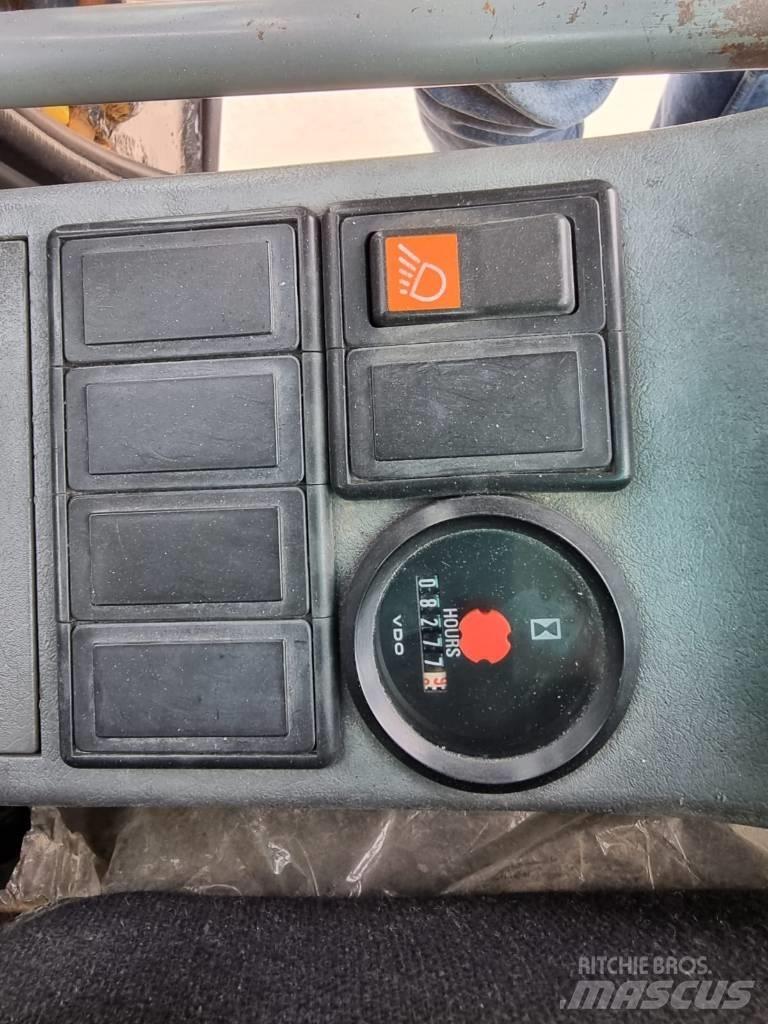 Volvo EC 210 B Rupsgraafmachines