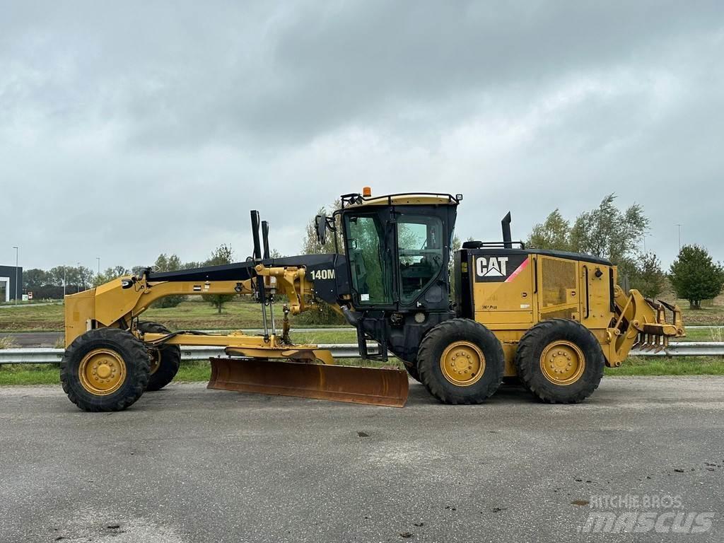 CAT 140M Graders