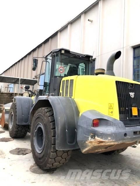 CASE 821G Wielladers