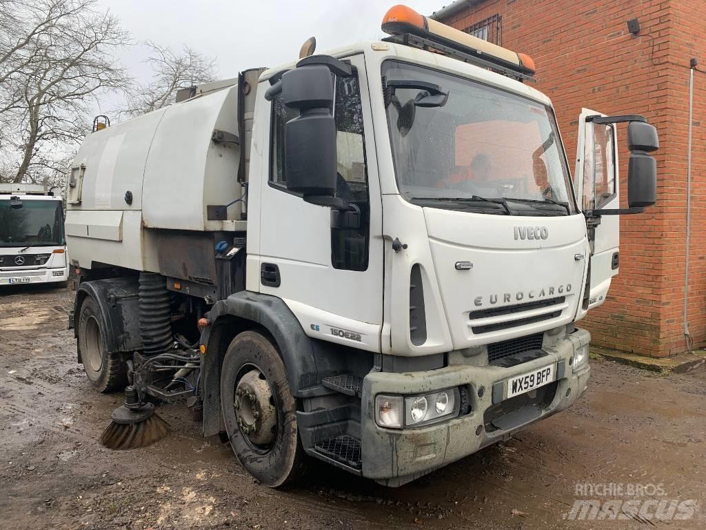 Iveco 150E 22 Veegmachines