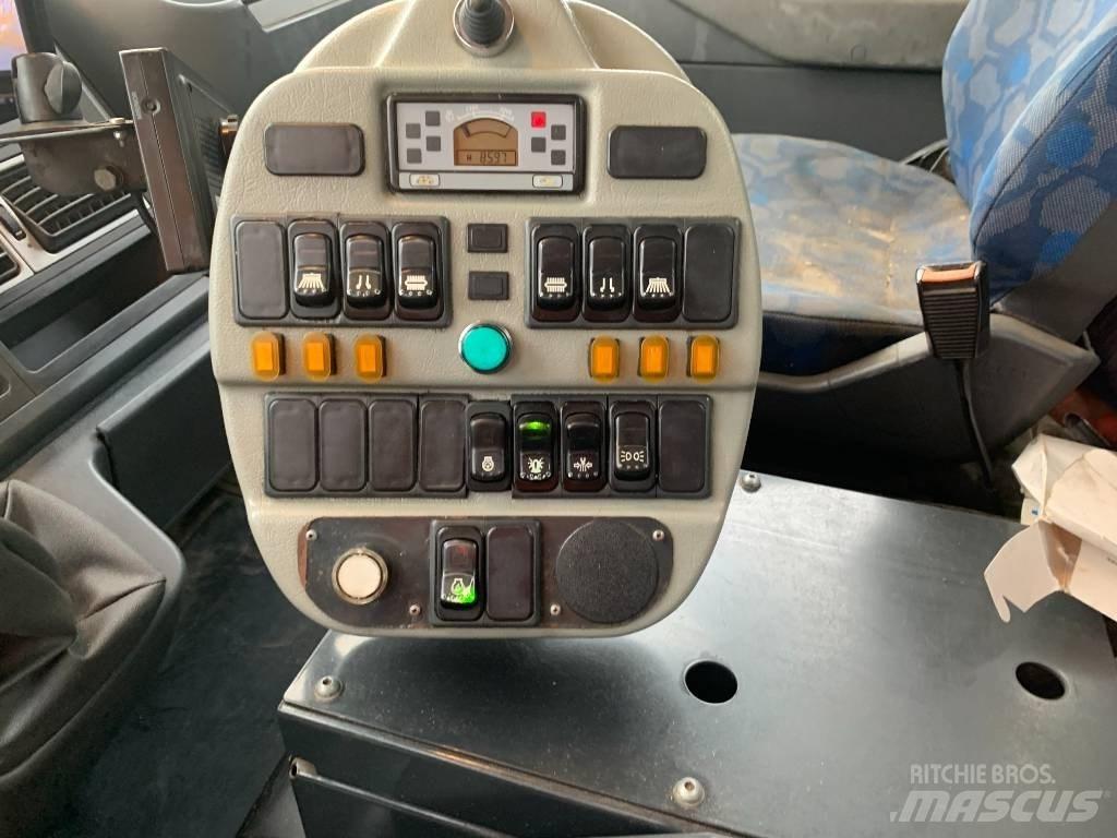 Iveco 150E 22 Veegmachines