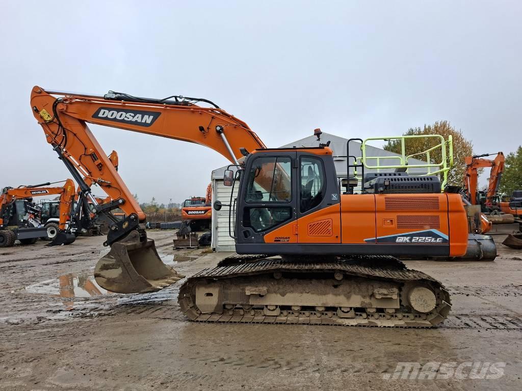 Doosan DX 225 LC Rupsgraafmachines