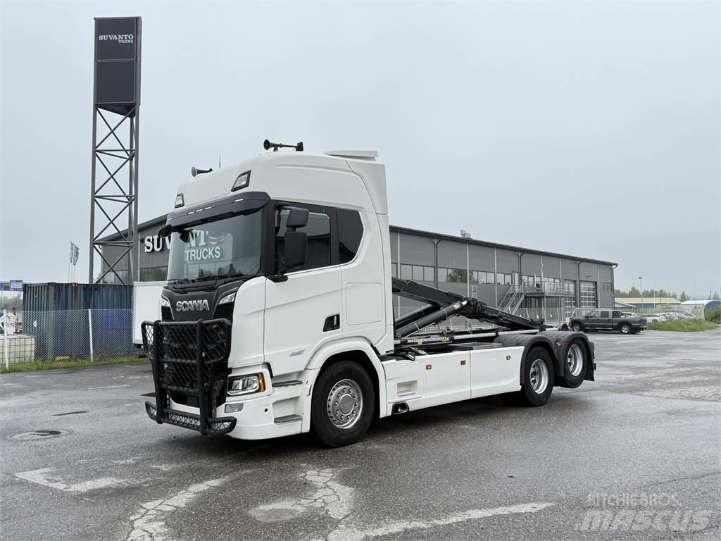 Scania R650 6X2 Vrachtwagen met containersysteem