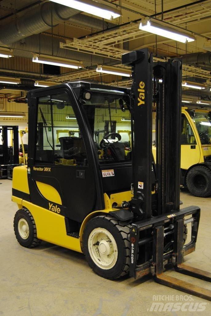 Yale GPD30VX Diesel heftrucks