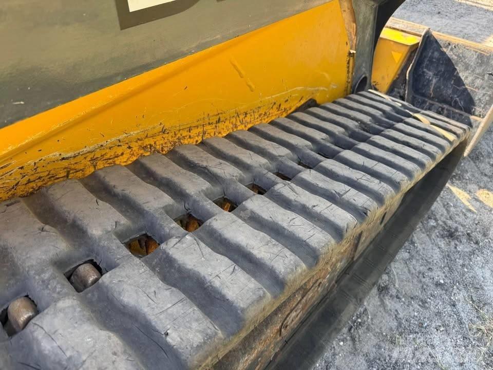 John Deere 325G Schrankladers