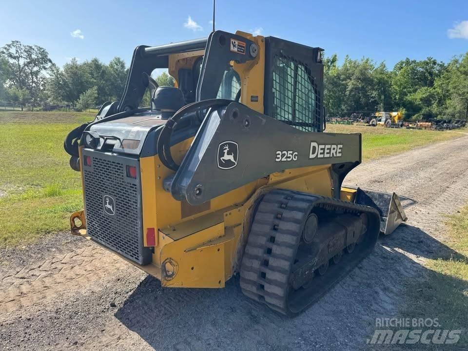 John Deere 325G Schrankladers