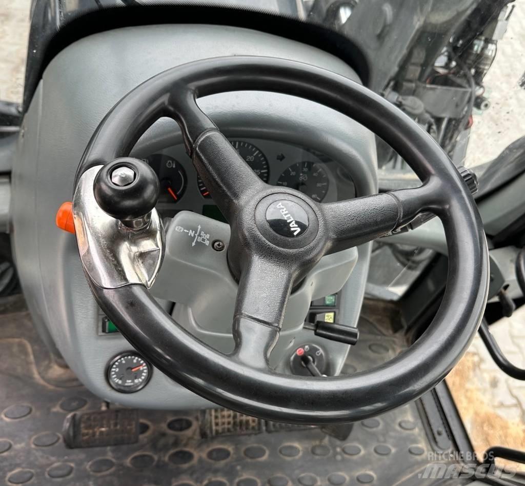 Valtra T 190 Tractoren