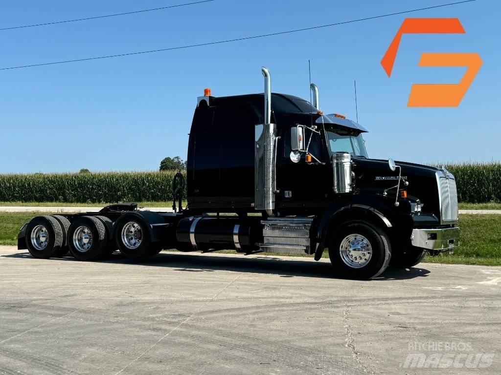Western Star 4900 Trekkers