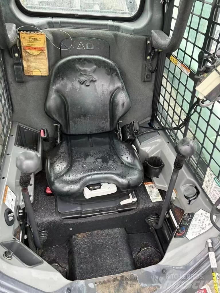 Bobcat S 750 Schrankladers