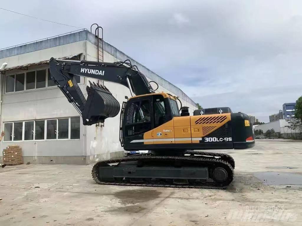 Hyundai 300-9 Rupsgraafmachines