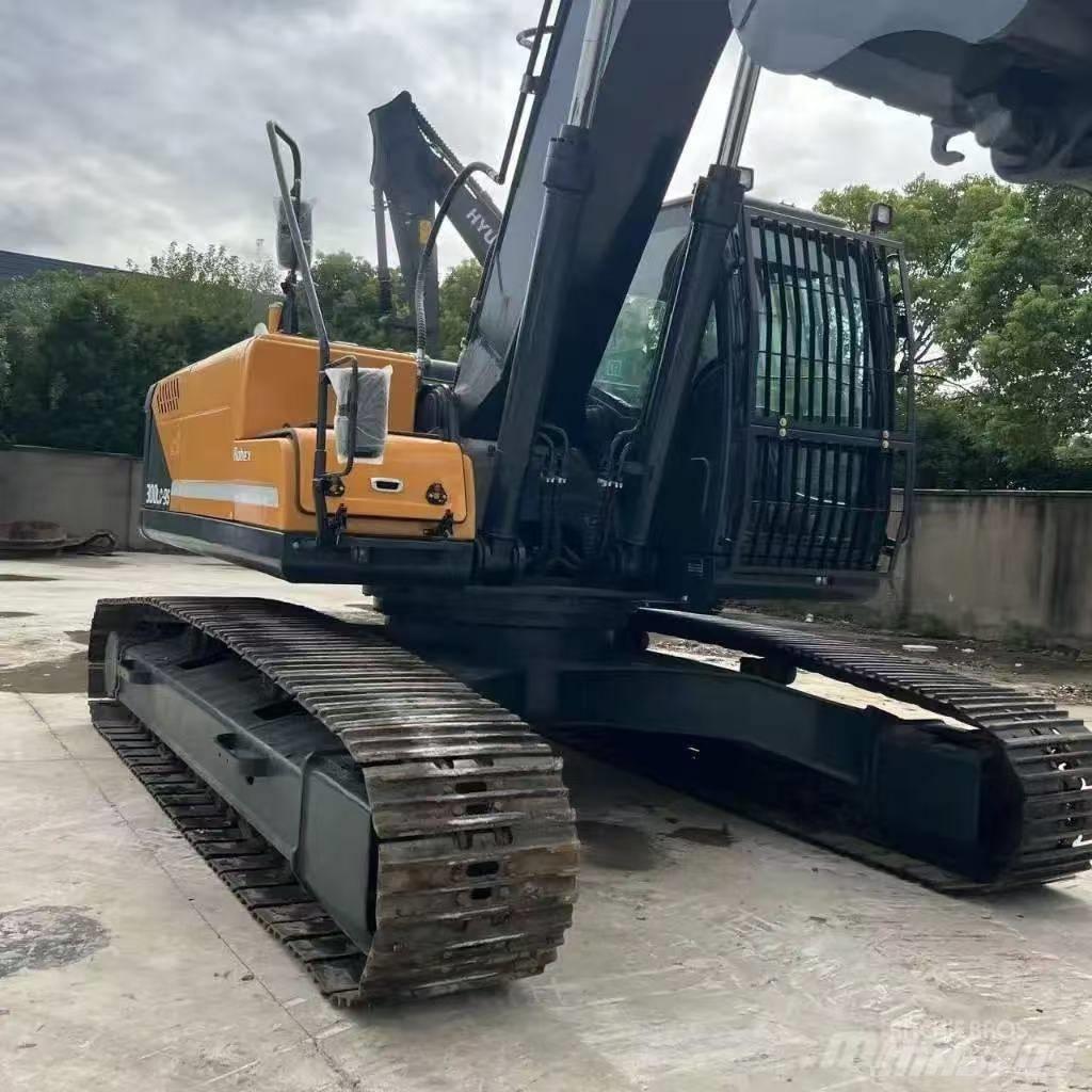 Hyundai 300-9 Rupsgraafmachines