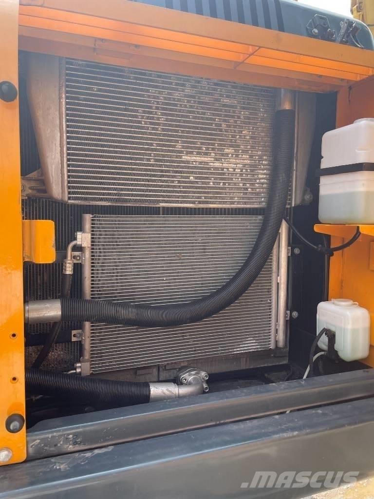 Hyundai 220LC-9S Rupsgraafmachines