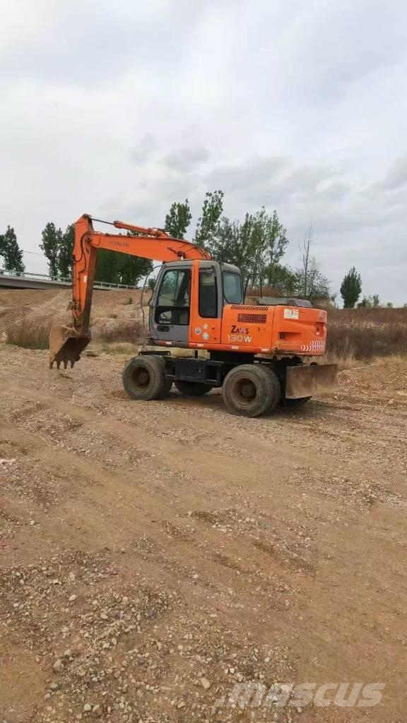 Hitachi ZX130W Wielgraafmachines
