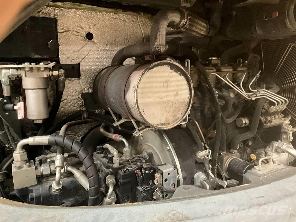 Neuson EW 65 Wielgraafmachines