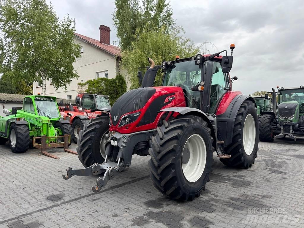 Valtra T234 VERSU Tractoren